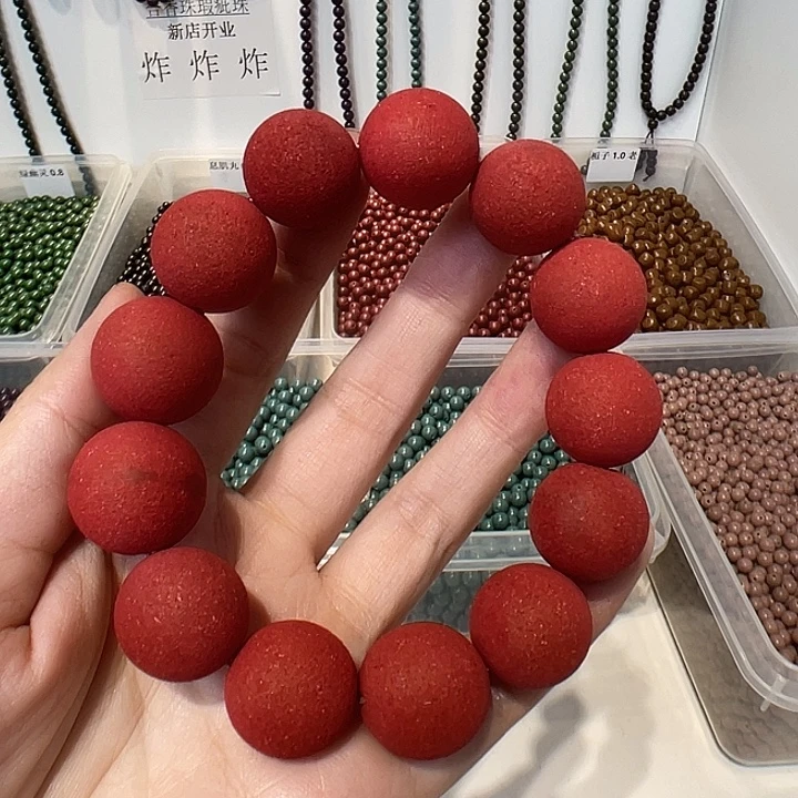 泥塑花蕊夫人约1.8单圈丑珠子