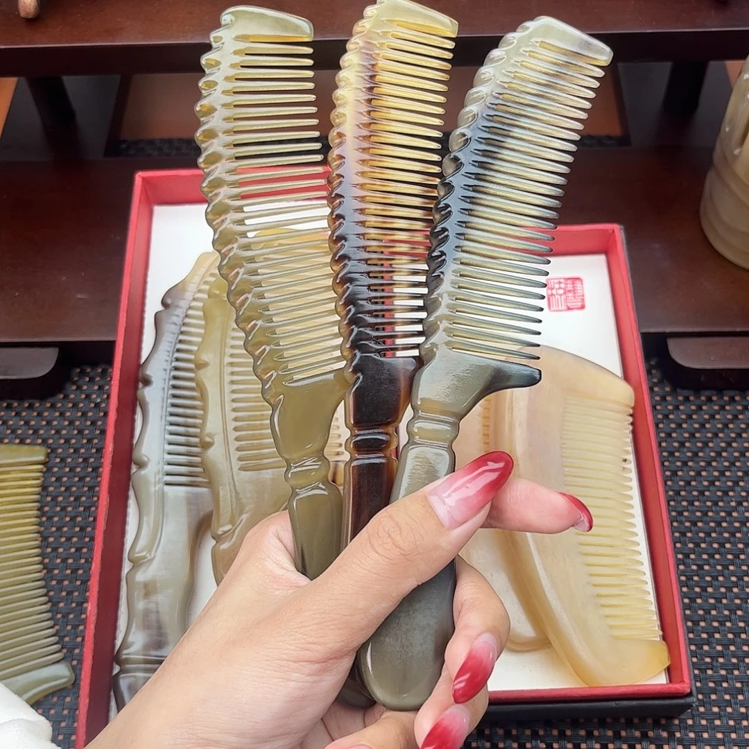 纯手工制作纯牛角梳子
