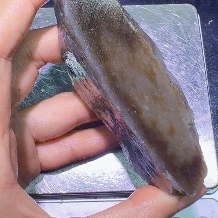 未镶嵌和田玉（糖玉）珠宝半成品
