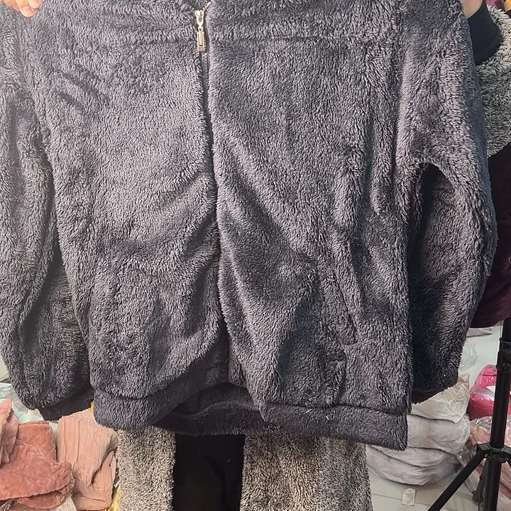 2X男装带着字母加厚