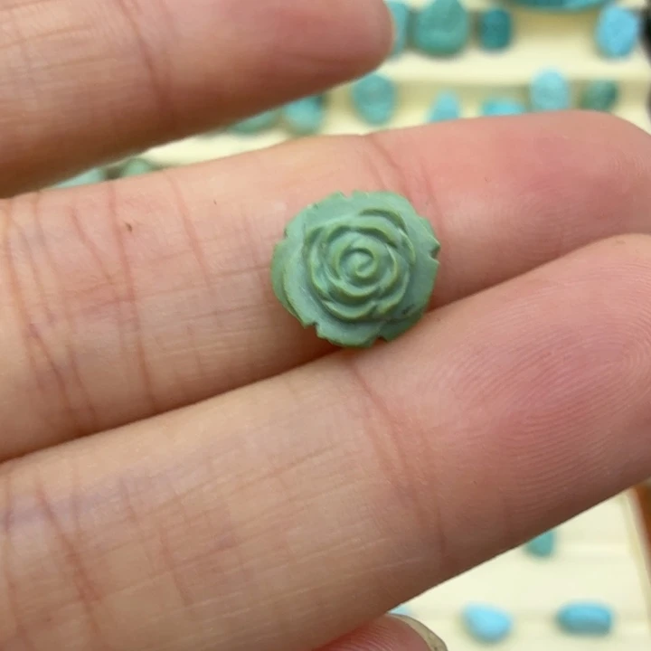 绿松石雕刻未镶嵌