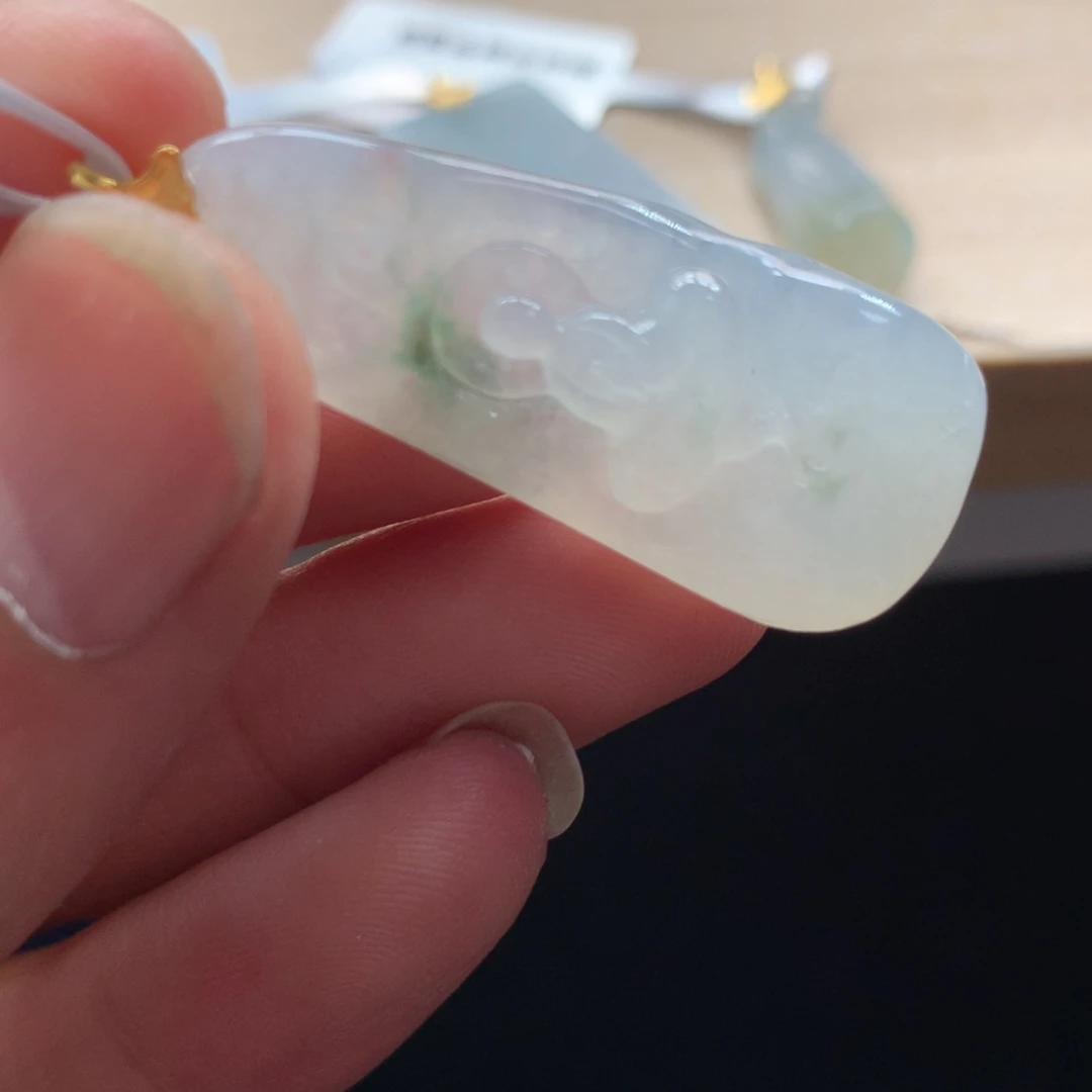 颈饰未镶嵌翡翠吊坠