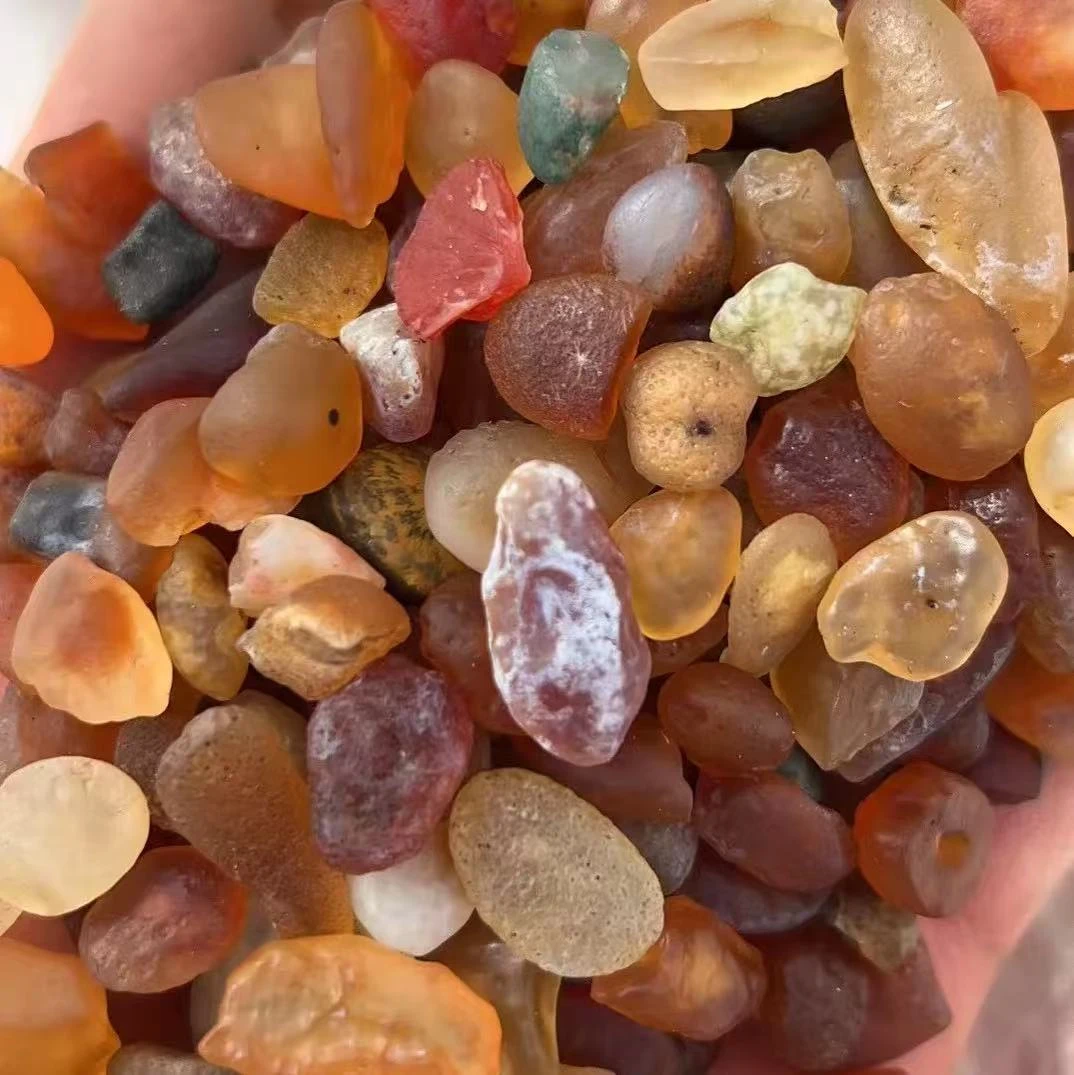 A天然阿拉善戈壁原石可用于盆景造景与手把件