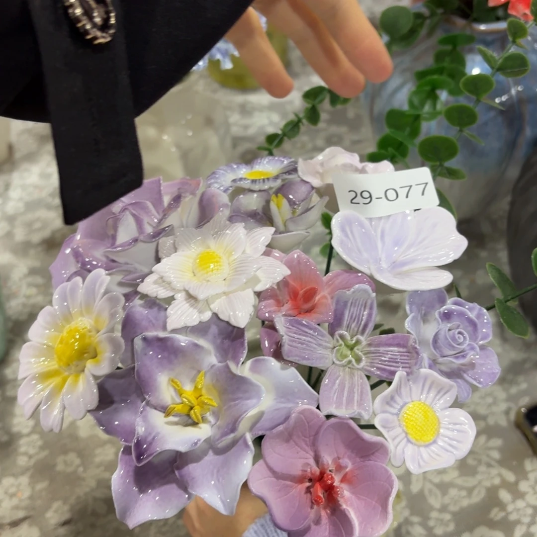 2977 满20发秒拍秒退拉黑