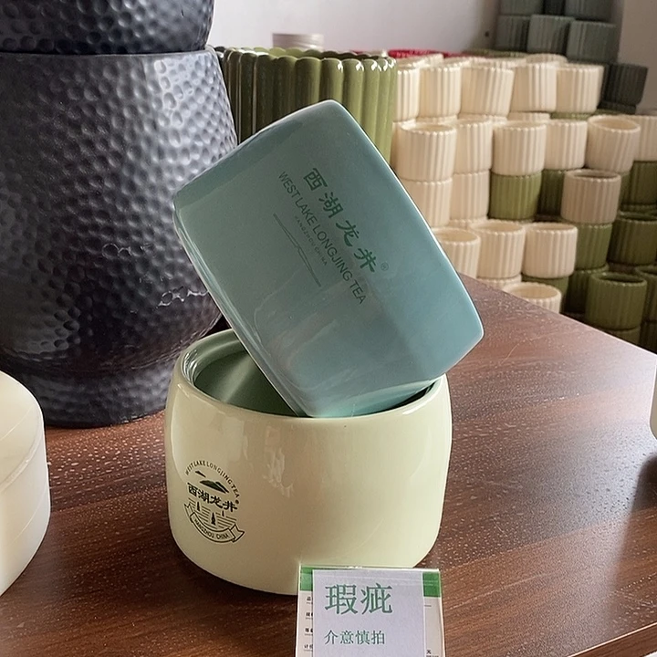 紫砂花盆多肉瑕疵盆有孔。
