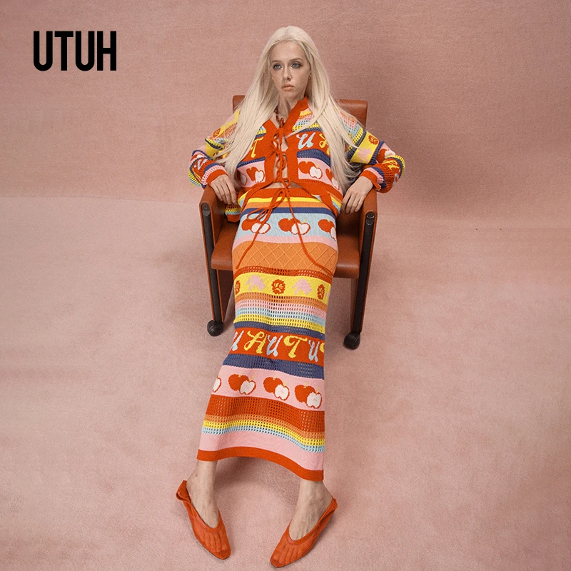 【明星同款】UTUH彩色镂空条纹提花抽绳松紧腰针织半裙女TUWWS1Q025