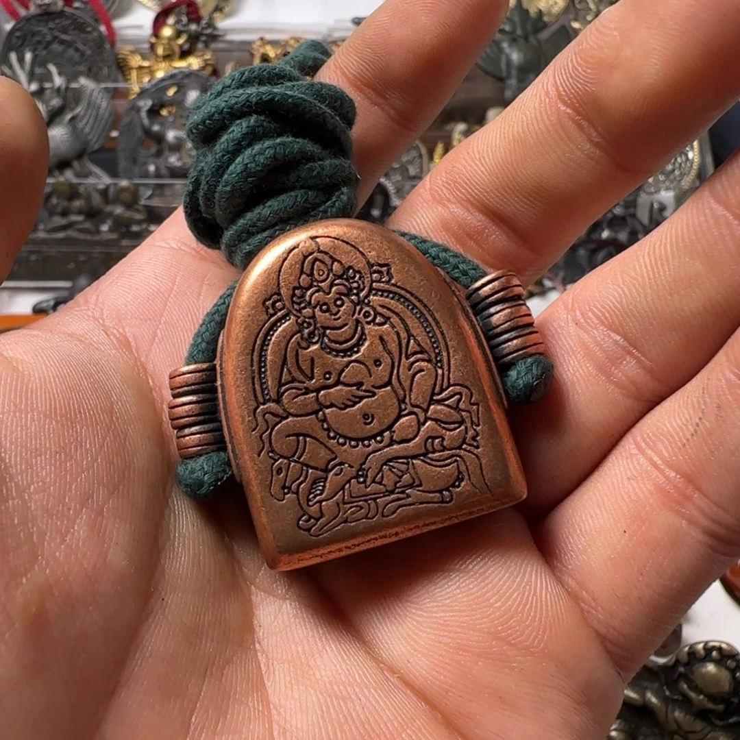 颈饰玻璃啊啊啊啊啊啊