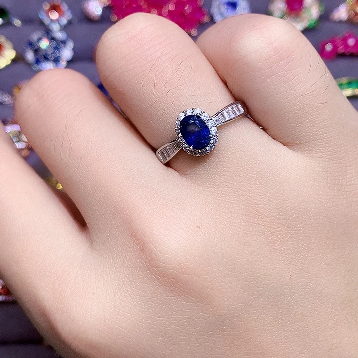 银S925镶嵌戒指蓝宝石