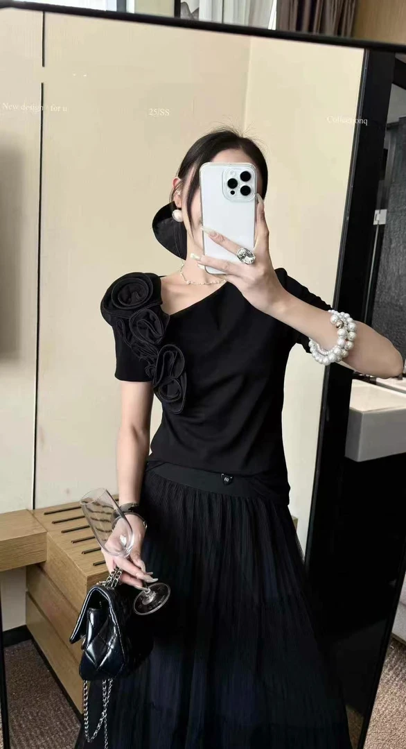 【73057】丰#立体花朵褶皱修身上衣