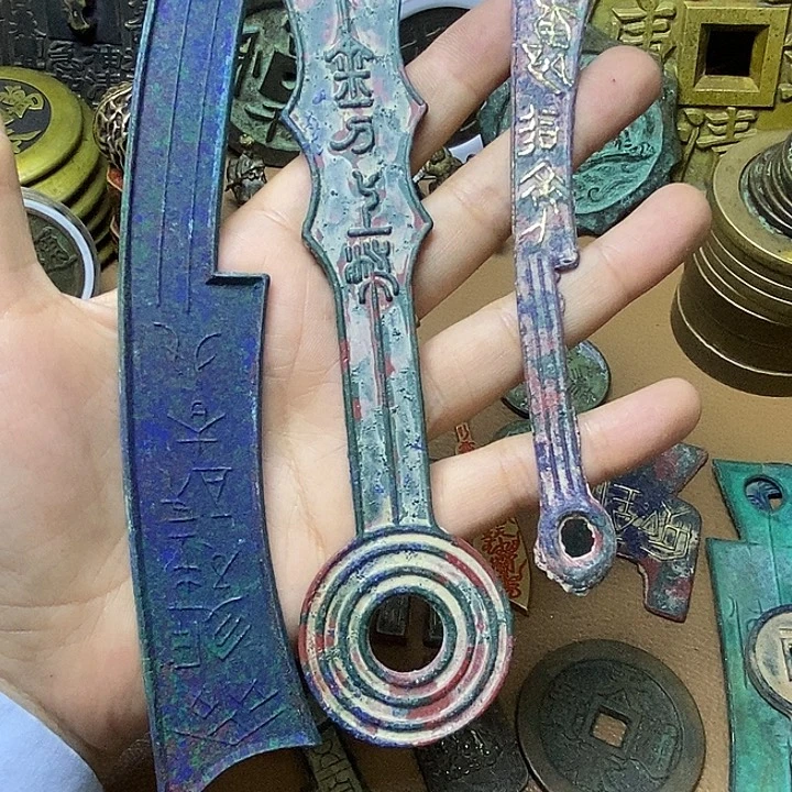 大***骑铜铁合金类工艺品