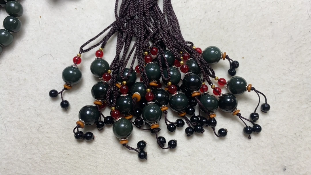 和田玉青玉小吊坠