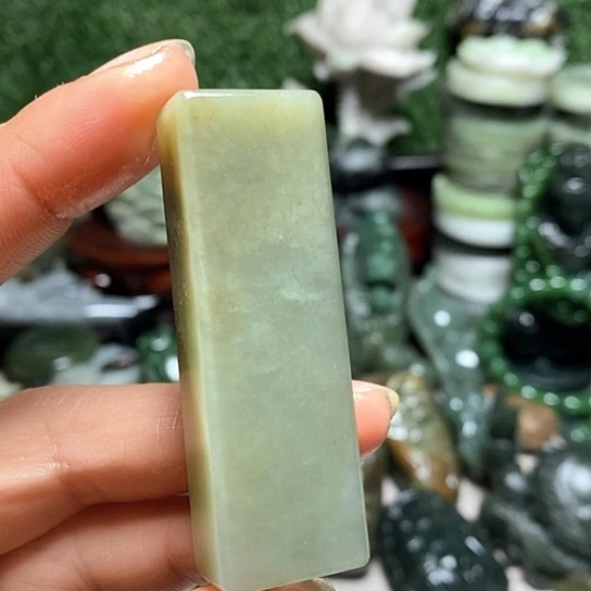 未镶嵌和田玉（糖玉）珠宝半成品