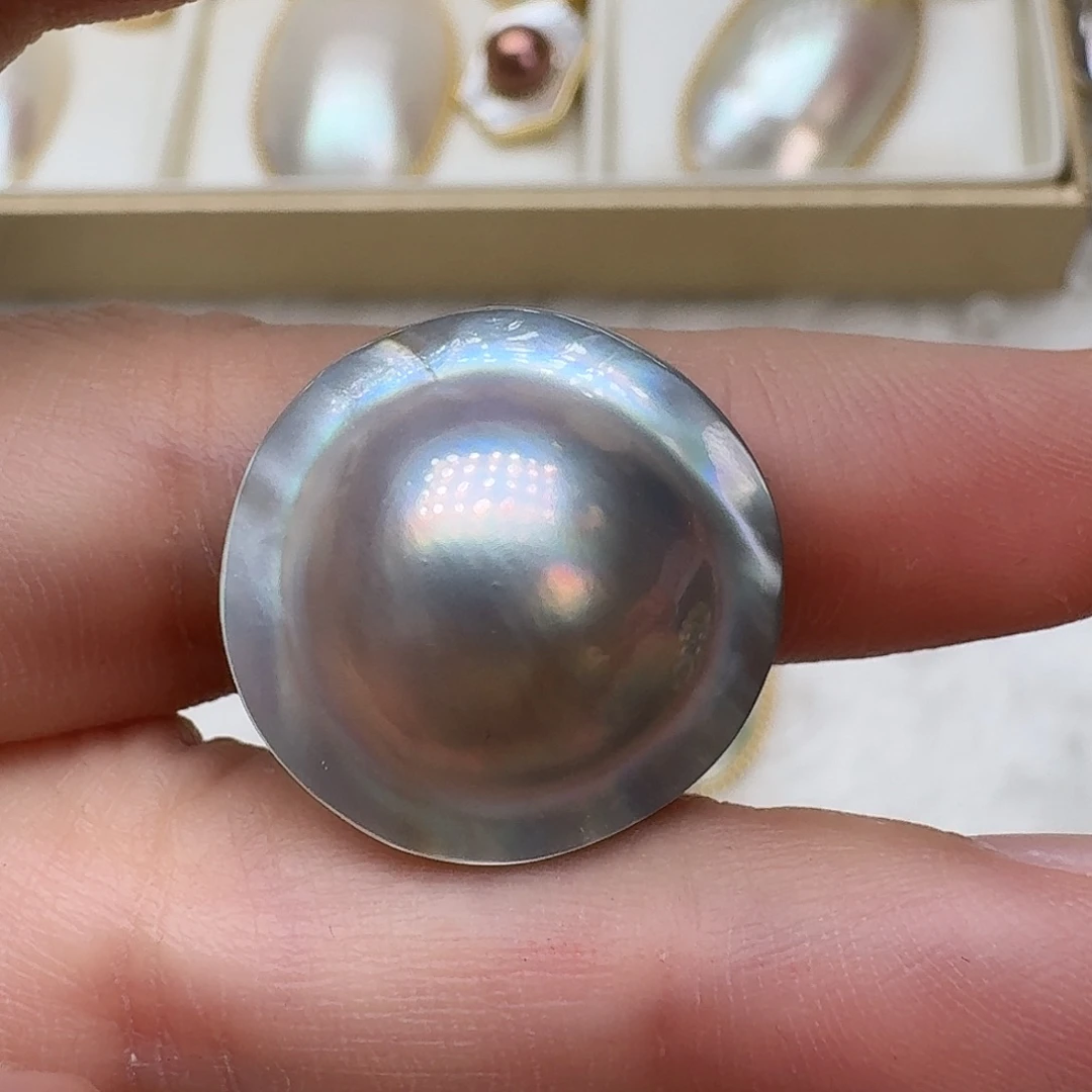 颈饰未镶嵌拼合珍珠（马贝珠）