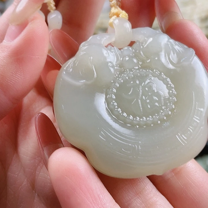 未镶嵌和田玉挂件