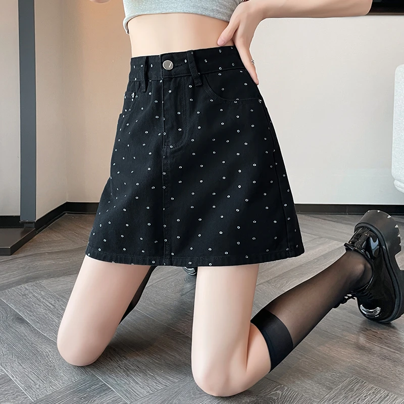 韩系碎花黑色牛仔裙女2025夏季新款减龄包臀高腰显瘦半身裙蛮腰纪