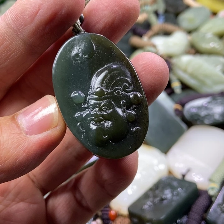 和田玉未镶嵌颈饰