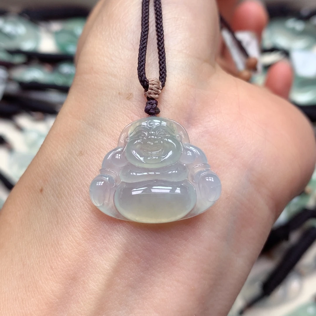 翡翠未镶嵌颈饰佛公