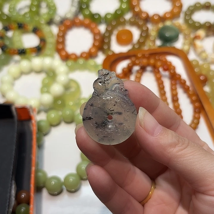 蛇纹石玉未镶嵌手串