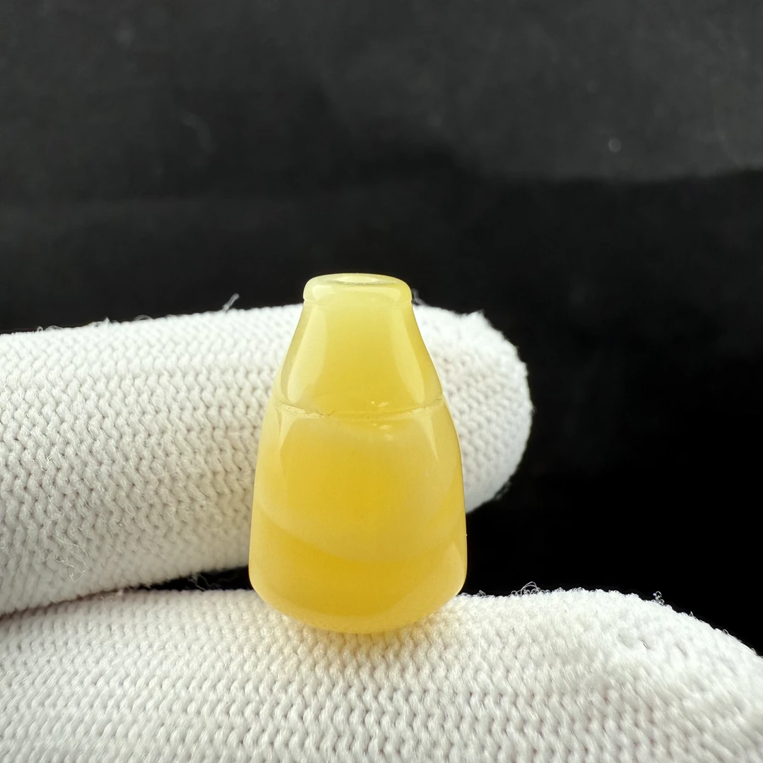 Z3532天然原矿俄料蜜蜡三通12.3*19.7mm支持复检假一罚十