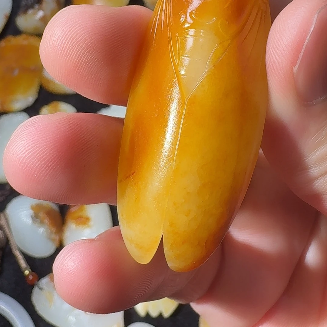 顺***为和田玉（糖玉）未镶嵌挂件