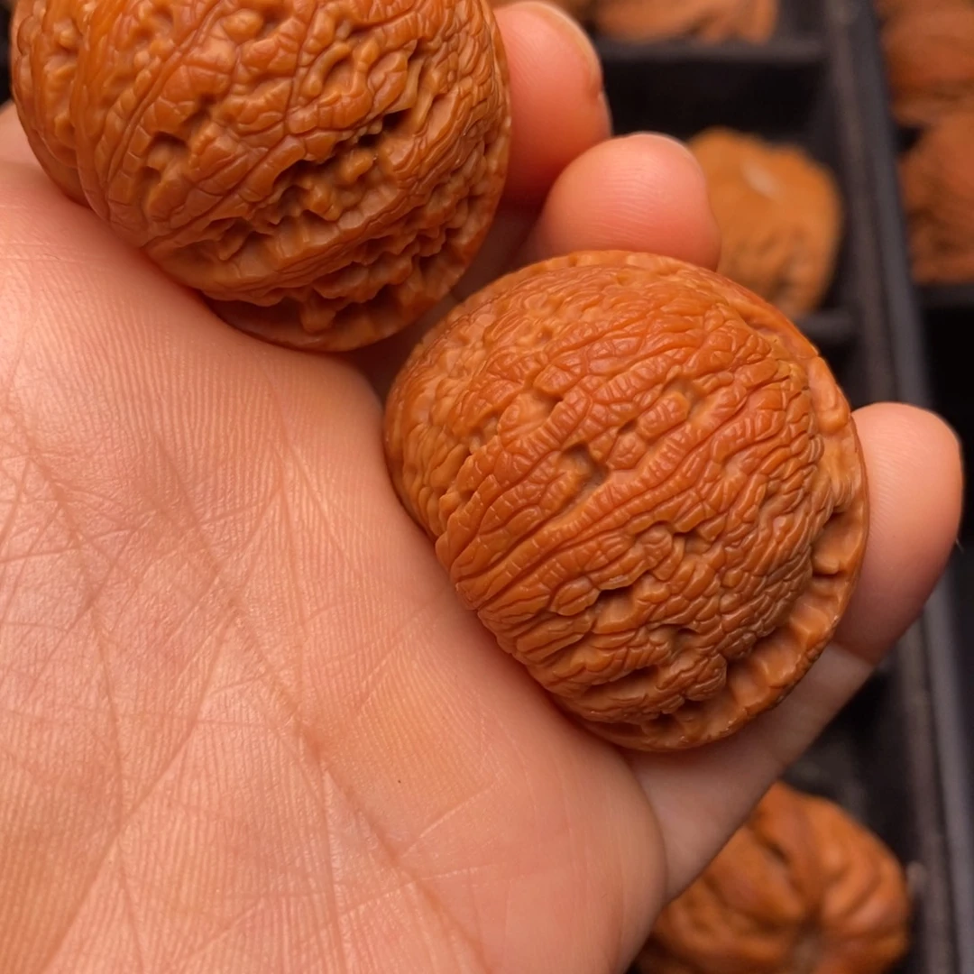 文玩核桃吊坠秦岭野生核桃