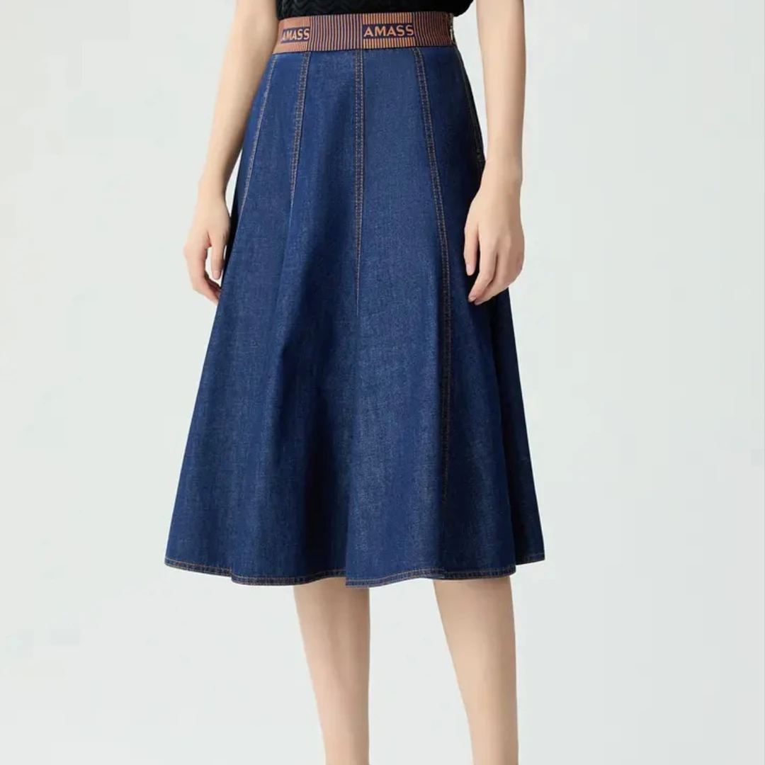 AMASS/阿玛施新款时尚经典牛仔洗水色撞咖色气明线撞色牛仔半裙
