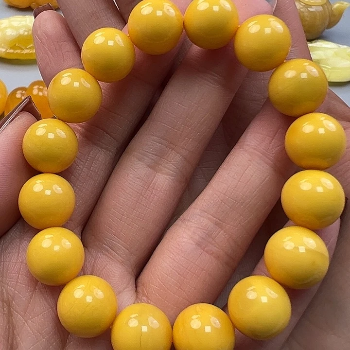 蜜蜡未镶嵌珠宝奇石