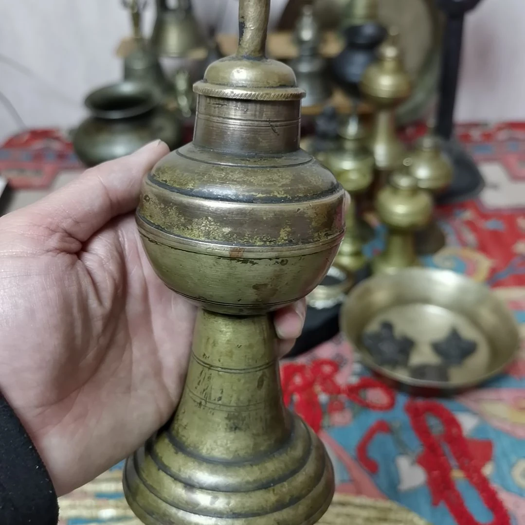 一铭专属老油灯一个