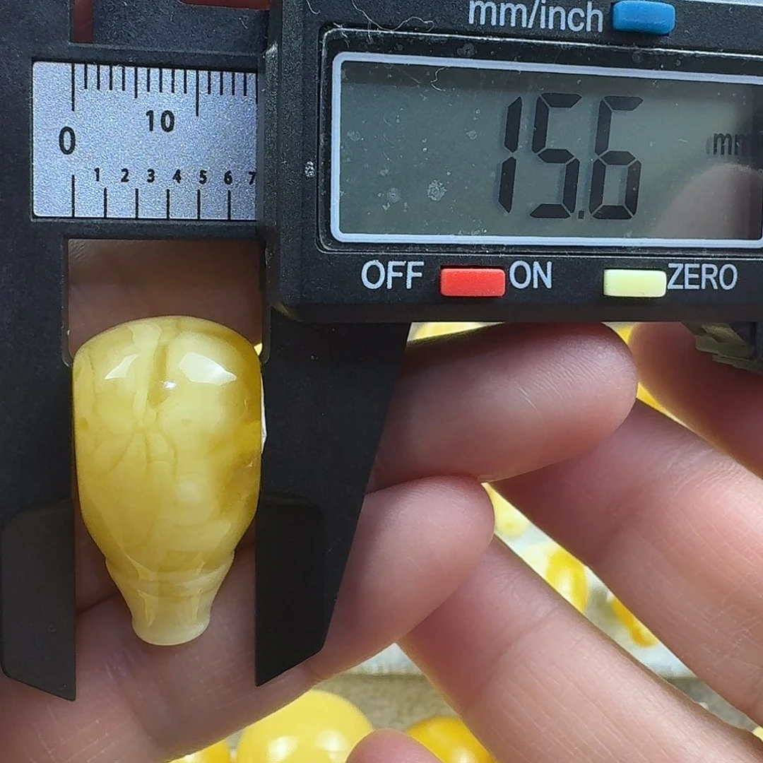 蜜蜡未镶嵌裸石21