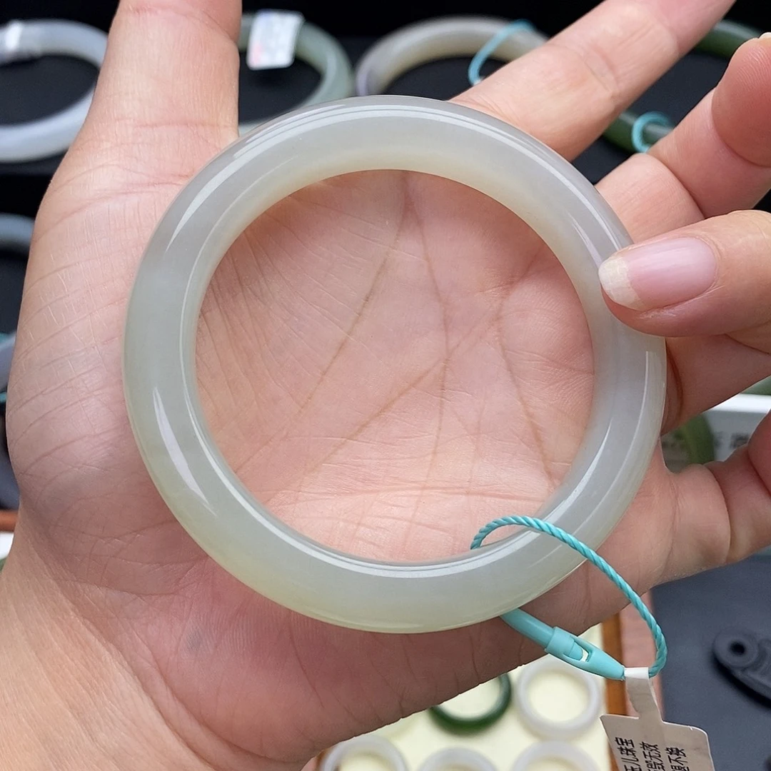 和田玉未镶嵌手镯56.57