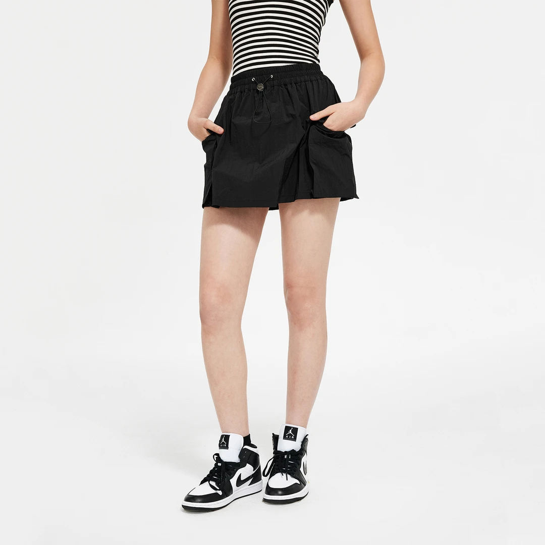 Unawares. 立体袋工装短款尼龙半裙