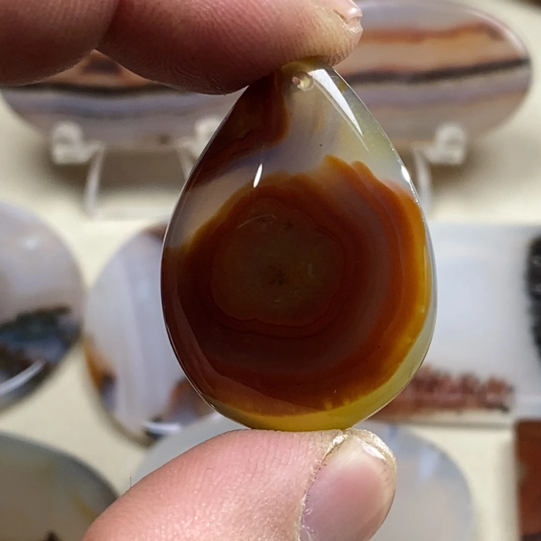 玛瑙/玉髓颈饰未镶嵌