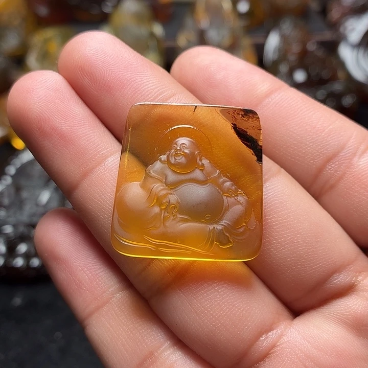 琥珀未镶嵌颈饰261