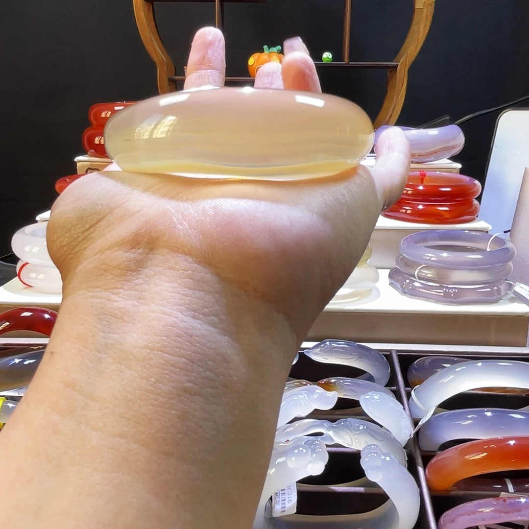 手镯玛瑙/玉髓未镶嵌