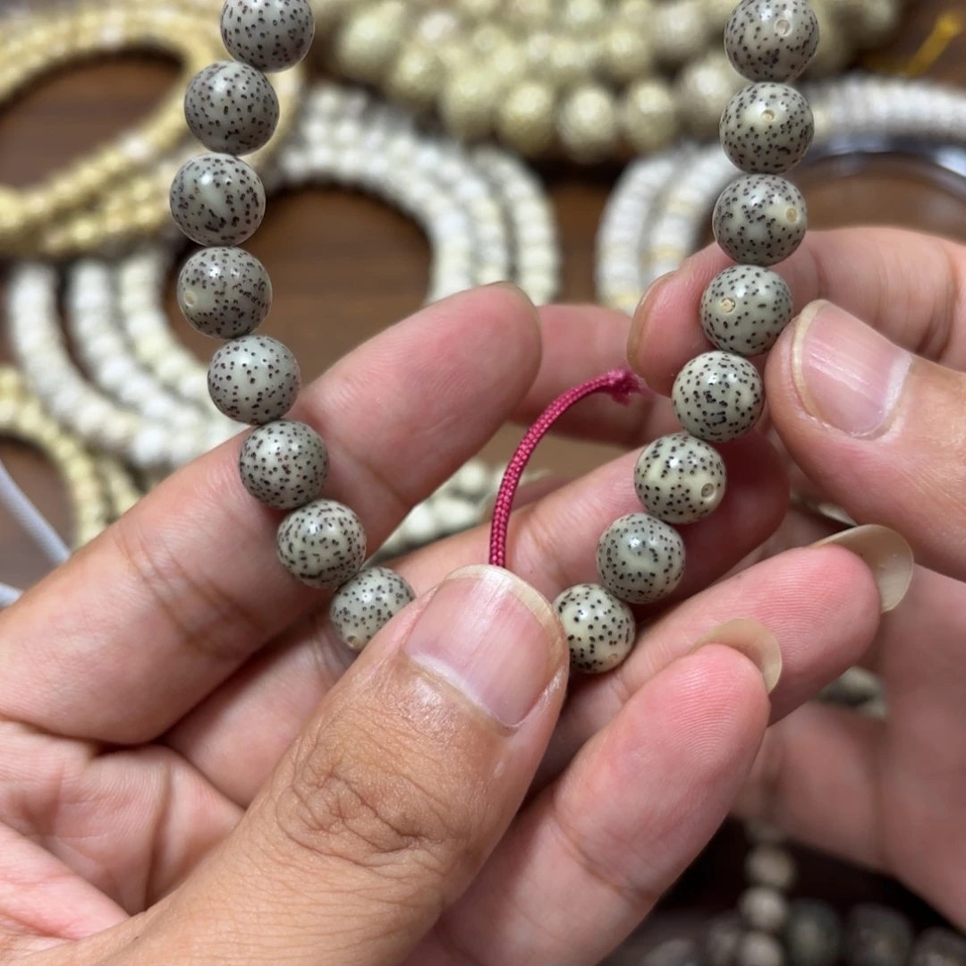 星月菩提手串星月石玉料9圆