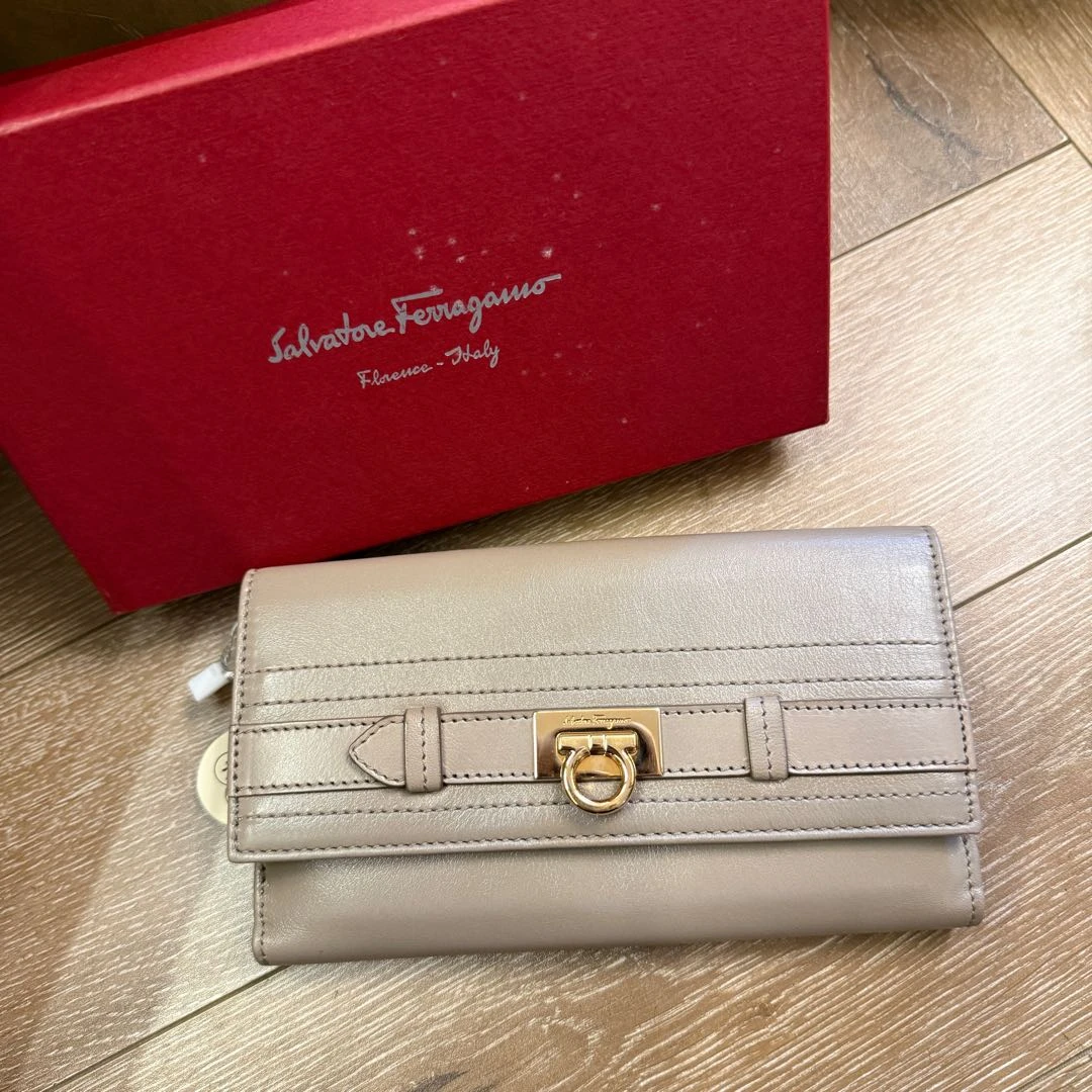 99新 FERRAGAMO/菲拉格慕 大吉中古ff/菲拉格慕大象灰钱包