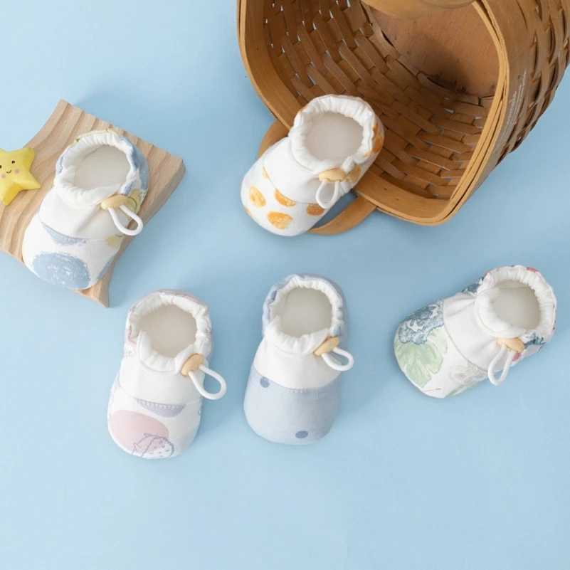 春秋婴儿软底鞋子纯棉８个月１岁女宝宝婴童室内学步鞋鞋袜春秋