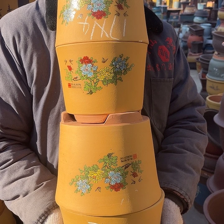 紫砂紫砂花盆和小