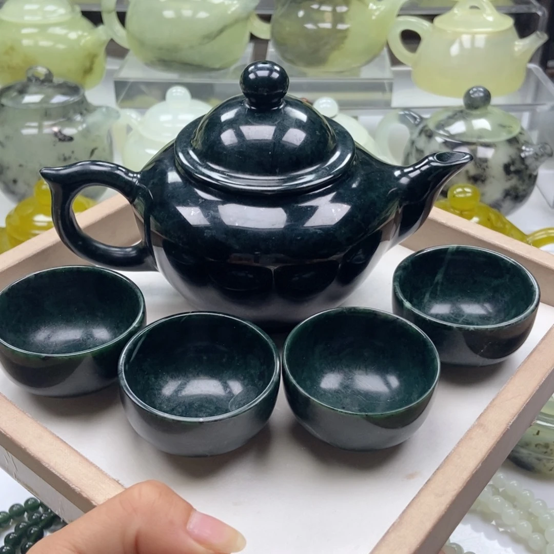金***)未镶嵌蛇纹石玉壶