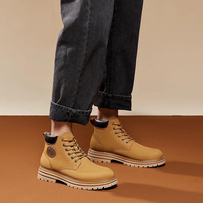 哈森马丁靴男款冬季加绒保暖棉鞋高帮大黄靴户外中帮工装靴男靴子