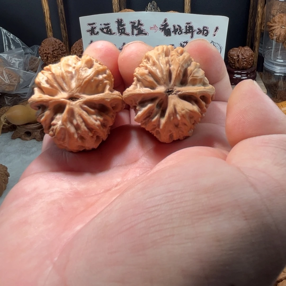 啜***茶文玩核桃吊坠西北