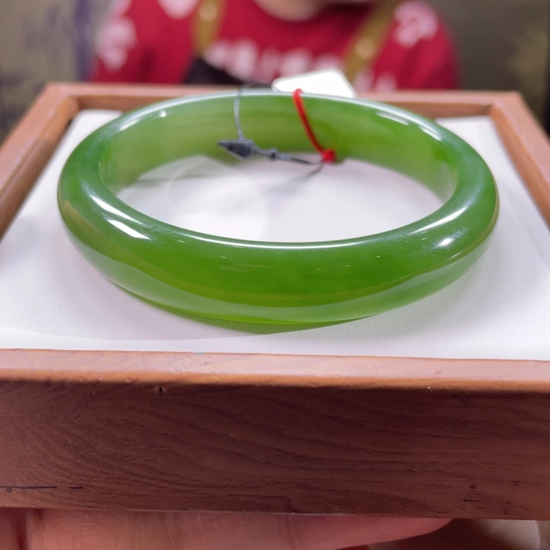 和田玉未镶嵌手镯54圈