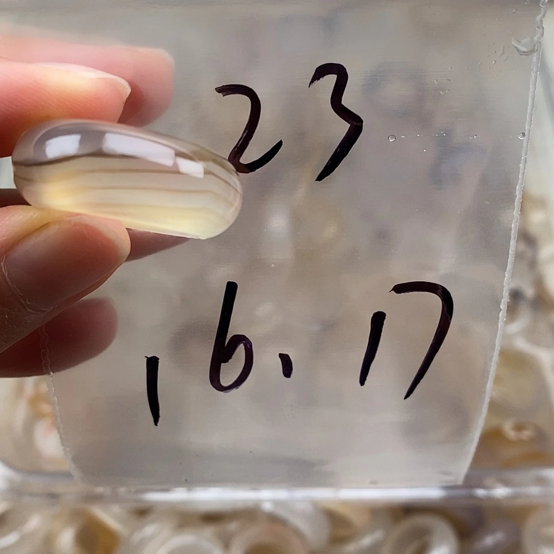未镶嵌戒指玛瑙/玉髓睡***?
