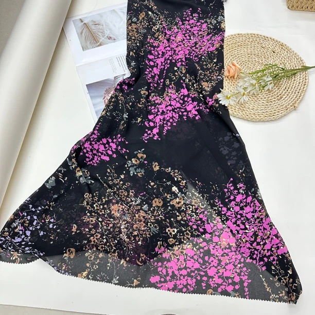 星空粉雪纺印花布料服装面料