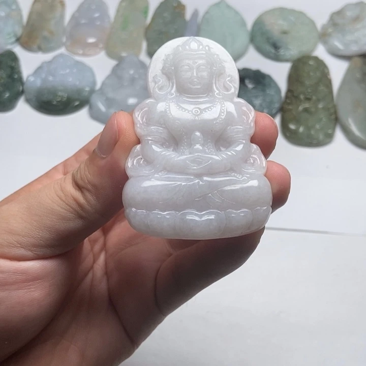 翡翠未镶嵌颈饰杜牧20
