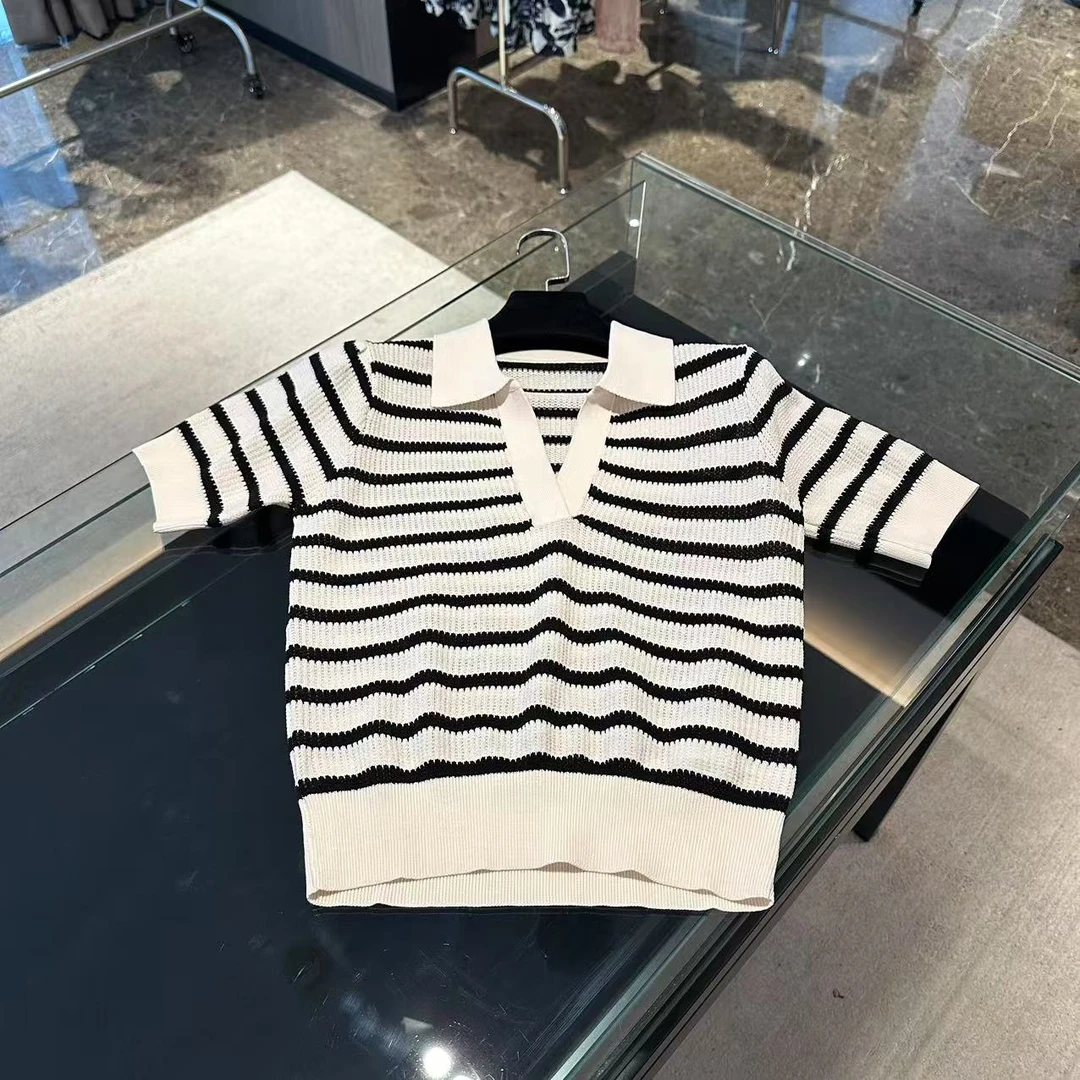 新款条纹显瘦V领针织短袖