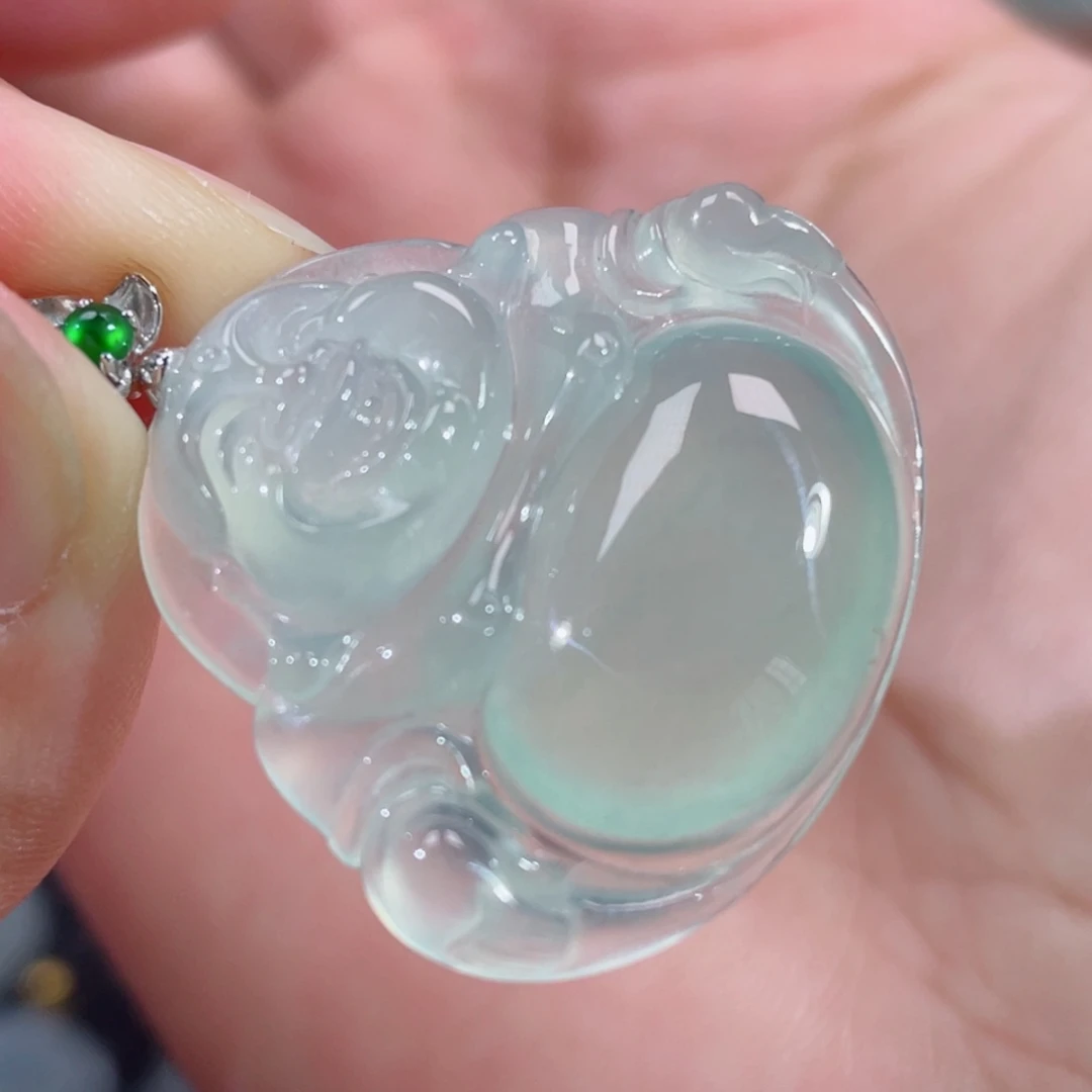 翡翠18K金镶嵌颈饰佛公