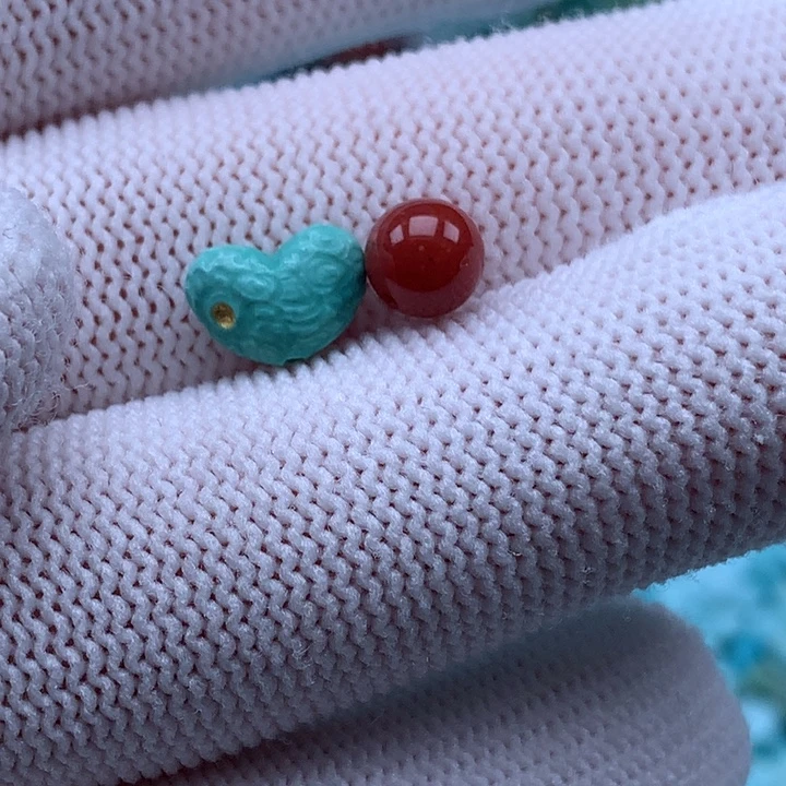 南红玛瑙未镶嵌珠宝奇石