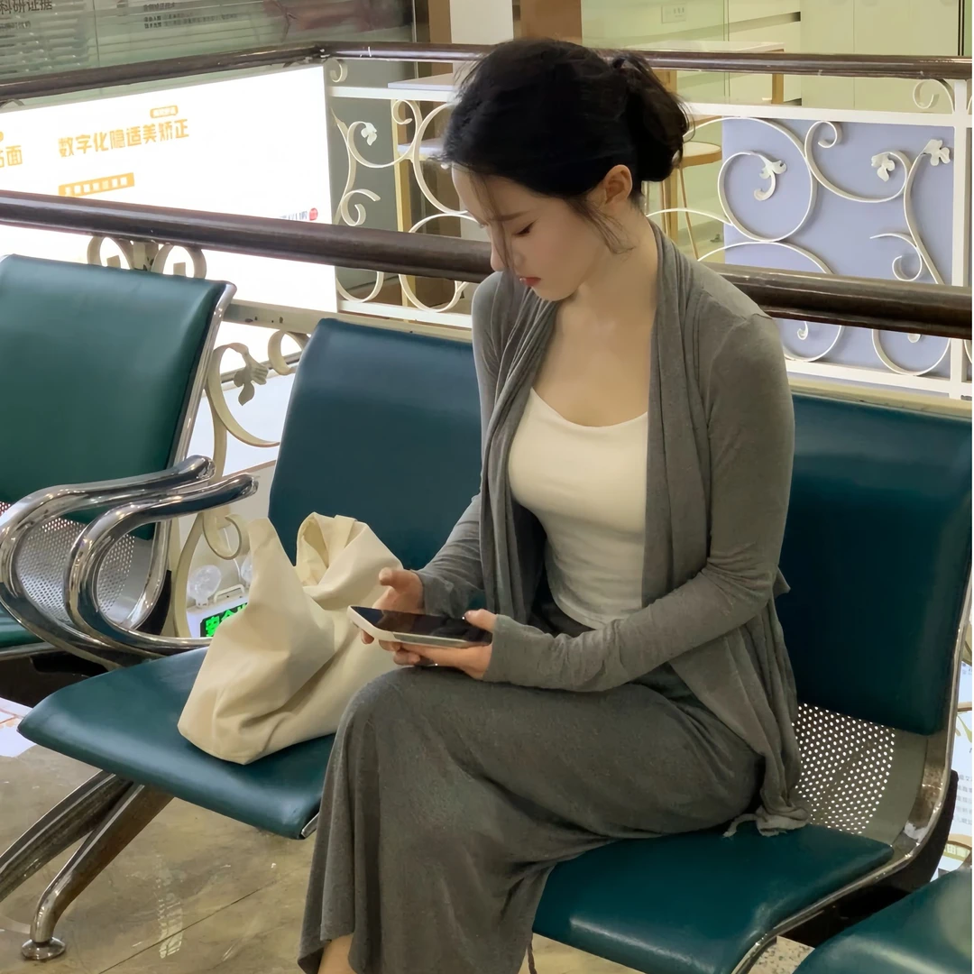 纯欲甜辣设计感褶皱吊带背心女带胸垫内搭外穿修身美背打底上衣女