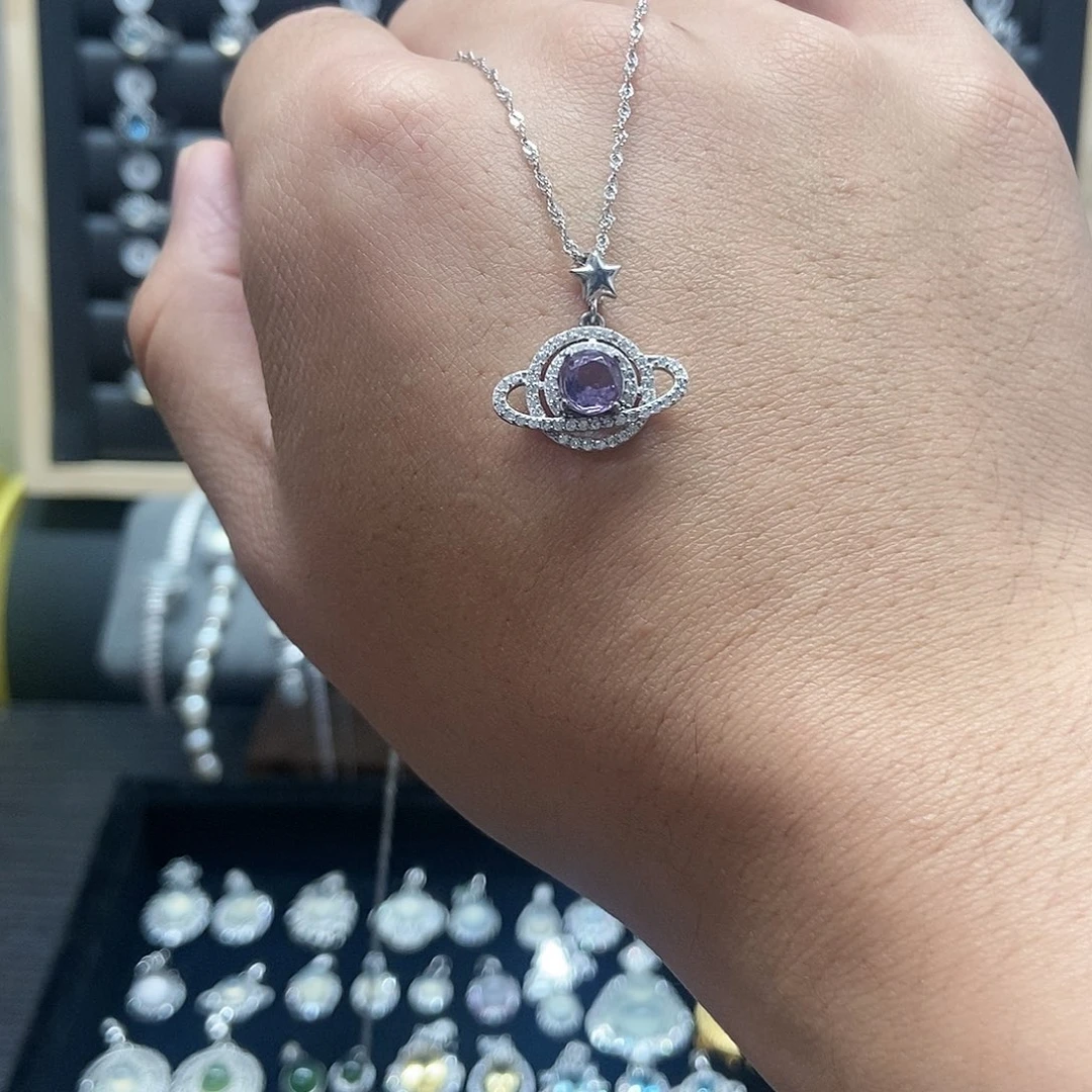 银S925镶嵌蛇纹石玉手链是****?